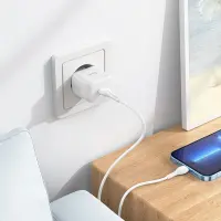Travel Charger Hoco N32 Glory USB-C Mini Fast Charge PD30W Small Body 5V/3A White